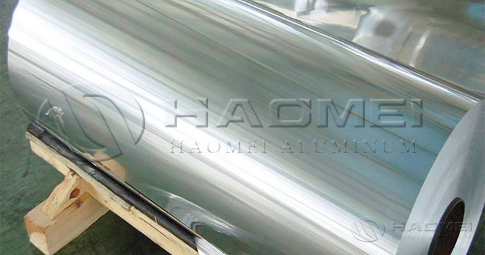 Dos tipos de Papel Aluminio Grande