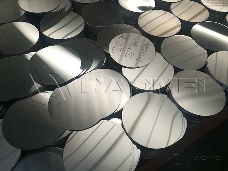 Láminas de aluminio con recubrimiento de color para utensilios de cocina
