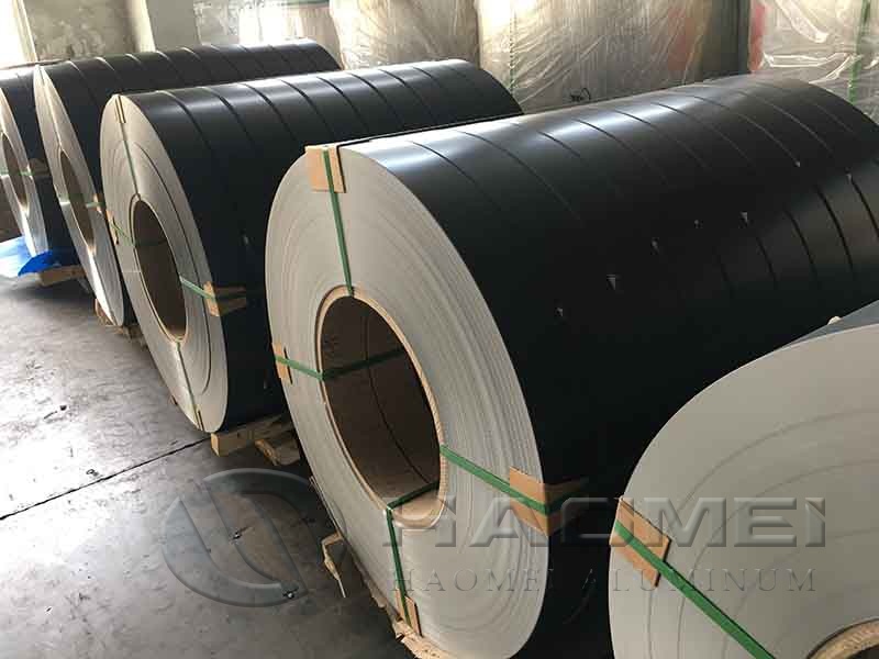 bobina de aluminio con recubrimiento negro